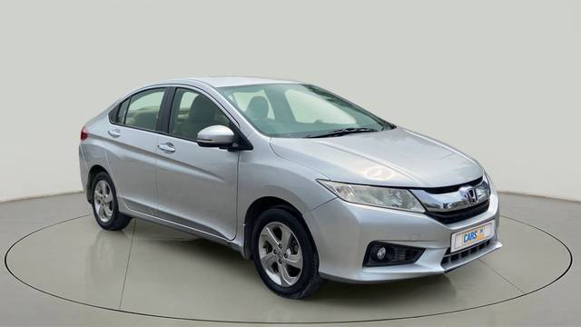 https://images10.gaadi.com/usedcar_image/3611822/original/slot__13523457755-fa1228205e3c485d97f246ef46895936-Exterior-7--1-.jpg?imwidth=6400