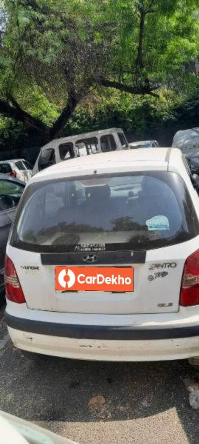 https://images10.gaadi.com/usedcar_image/3611957/original/processed_f7a1ac0a-2556-477a-b2d8-29443609749d.jpg?imwidth=6401