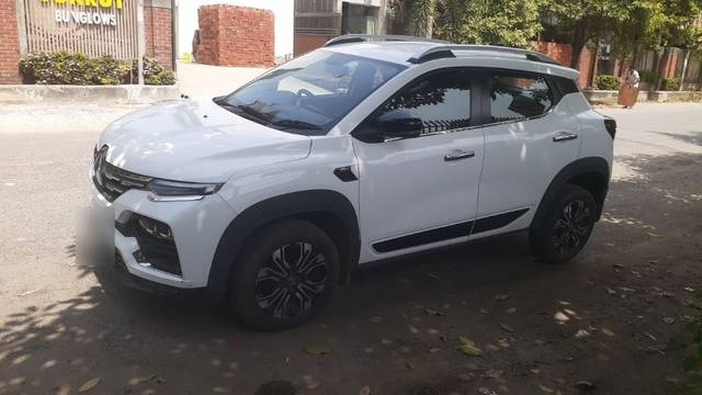 https://images10.gaadi.com/usedcar_image/3612061/original/02__VCC_1797776_95_1696233162.jpg?imwidth=6402