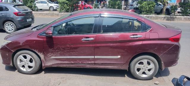 https://images10.gaadi.com/usedcar_image/3612067/original/02__VCC_IMG_1696230695116_1797778_95_1696230976.jpg?imwidth=6402