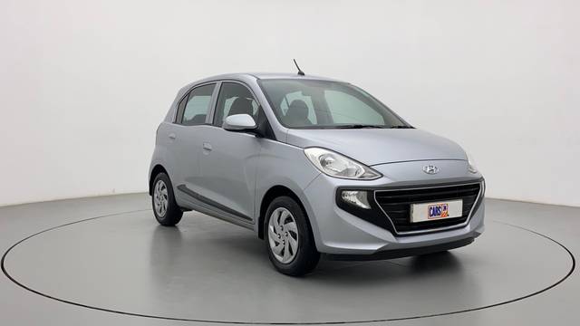 https://images10.gaadi.com/usedcar_image/3612107/original/ceceb42e-8d25-4257-bb87-7b0dfa5b7541__43.jpg?imwidth=6400