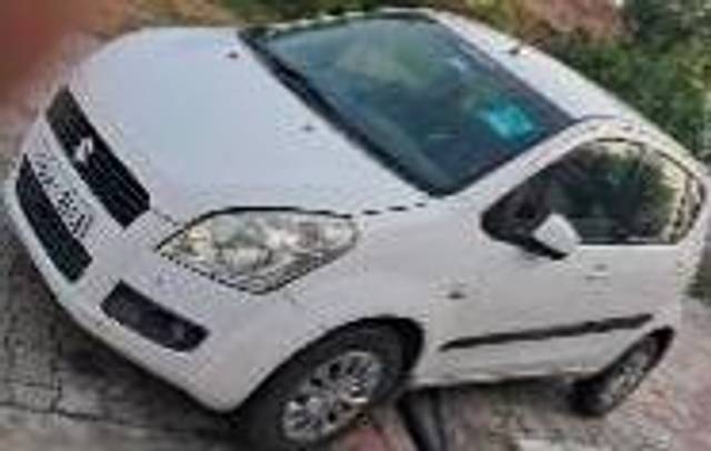 https://images10.gaadi.com/usedcar_image/3612276/original/processed_c61d8e96-d92d-4f1e-bccb-07eb42faa822.jpg?imwidth=6401