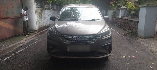 https://images10.gaadi.com/usedcar_image/3612309/original/02__VCC_1797826_94_1696239710.jpg?imwidth=6400