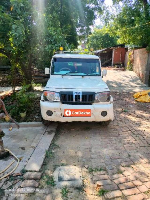 https://images10.gaadi.com/usedcar_image/3612362/original/processed_fc6ae0d9-2f6d-453c-92fe-ac623c7fc58f.jpg?imwidth=6400