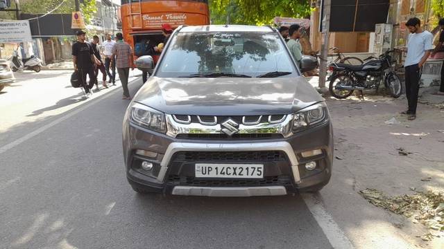 https://images10.gaadi.com/usedcar_image/3612443/original/02__VCC_IMG_1696239486334_1797844_94_1696239890.jpg?imwidth=6401