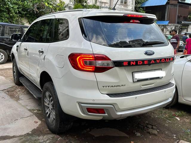 https://images10.gaadi.com/usedcar_image/3612527/original/processed_img2887163__used_car_2887163_1696853340.jpg?imwidth=6401