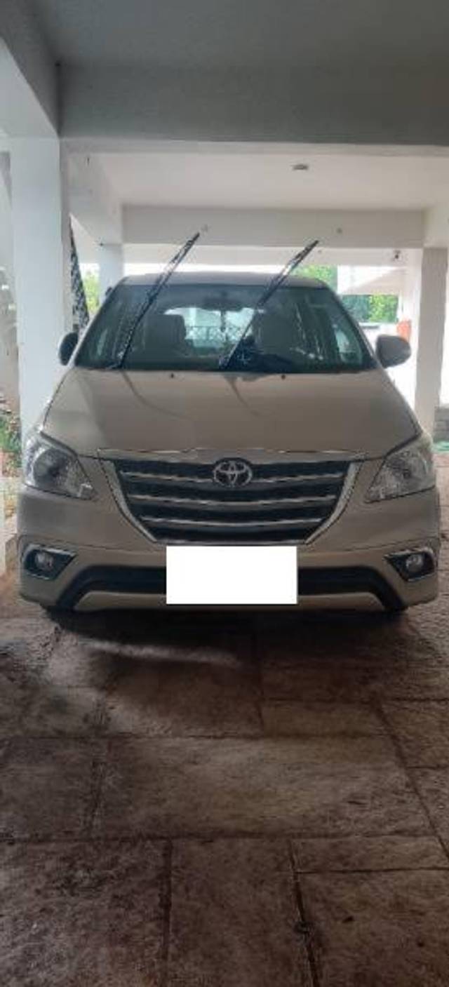 https://images10.gaadi.com/usedcar_image/3612728/original/processed_d108c502-be23-4226-b937-cb8c5024e49f.jpg?imwidth=6402