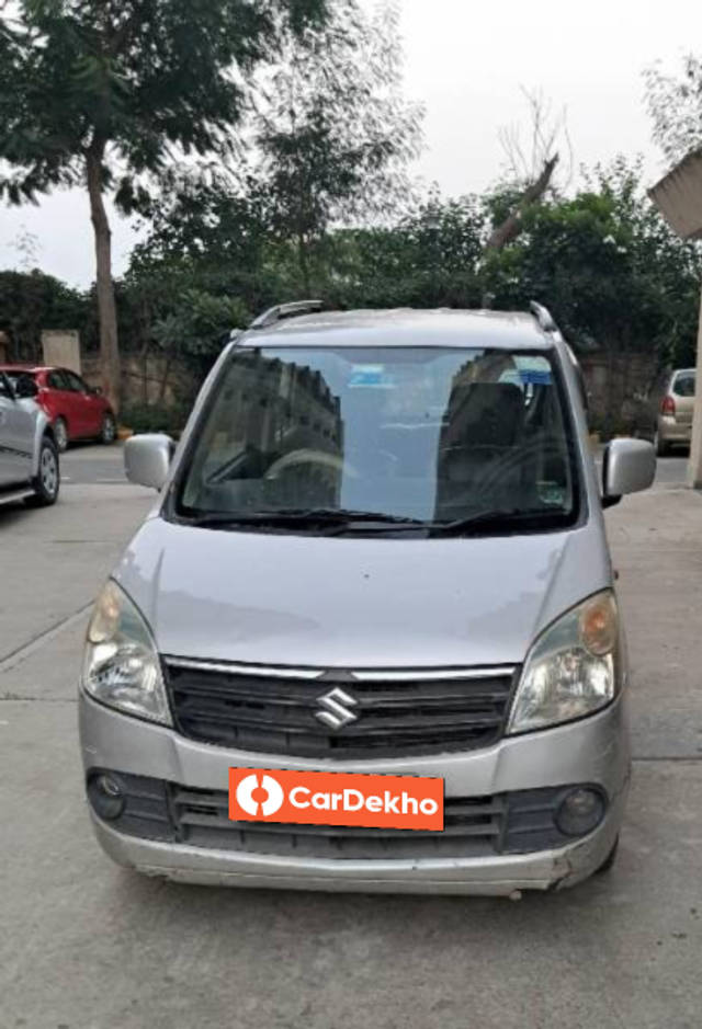 https://images10.gaadi.com/usedcar_image/3612795/original/processed_39d5239d-bb33-46ed-8dc1-959c0d71e74b.png?imwidth=6402