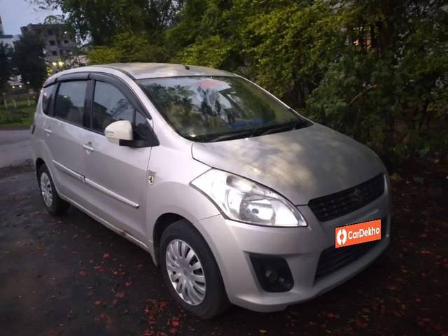 https://images10.gaadi.com/usedcar_image/3612842/original/processed_a4709977-04b9-404e-938a-3ba902cd73dd.jpg?imwidth=6400