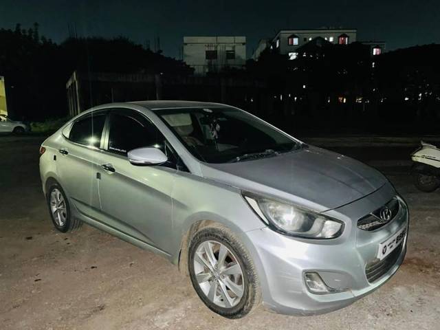 https://images10.gaadi.com/usedcar_image/3612881/original/processed_04654745-bda1-4666-8f6b-ef8361d4dd44.jpg?imwidth=6400