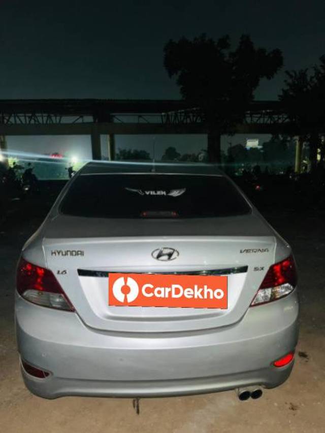https://images10.gaadi.com/usedcar_image/3612881/original/processed_49ca096c-6afa-4c7a-bcd4-87d5a002395f.jpg?imwidth=6401