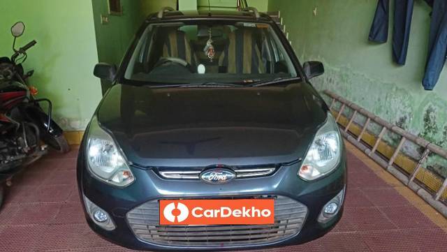 https://images10.gaadi.com/usedcar_image/3612949/original/processed_0b90f8f4-7c09-4938-8c12-960e1ec41aa6.jpg?imwidth=6401