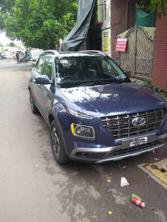 https://images10.gaadi.com/usedcar_image/3613012/original/processed_dd88b063-12bc-431d-9fd7-deb1f45f7945.jpg?imwidth=6400