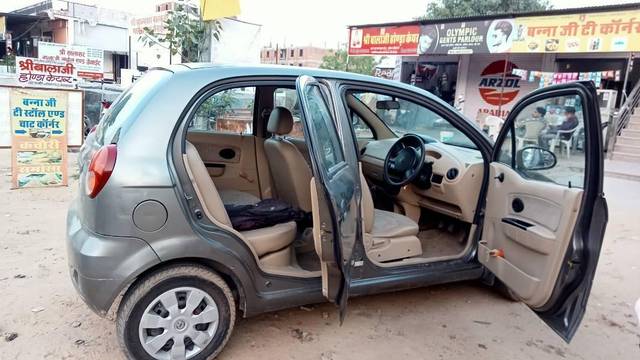 https://images10.gaadi.com/usedcar_image/3613286/original/processed_09a73f18-884b-4c46-b12d-a875ee482c0c.jpg?imwidth=6402