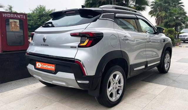 https://images10.gaadi.com/usedcar_image/3613297/original/processed_img2887391__usedcar_sideback_660091696915108_1696915180.jpg?imwidth=6402
