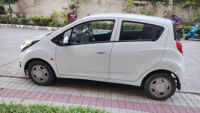 https://images10.gaadi.com/usedcar_image/3613418/original/03__VCC_IMG_1696310144052_1797948_95_1696310634.jpg?imwidth=6401