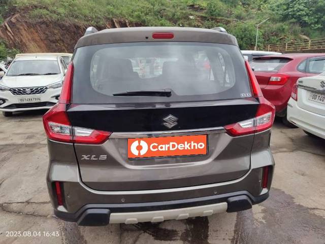 https://images10.gaadi.com/usedcar_image/3613453/original/processed_4f604dc2-f693-44ed-b33b-5897321aaef3.jpg?imwidth=6402