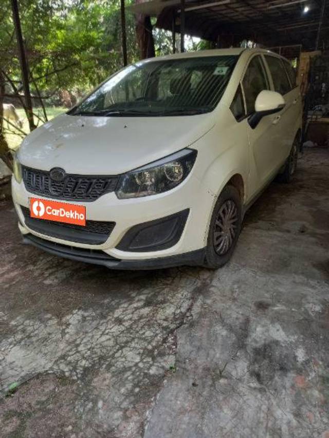 https://images10.gaadi.com/usedcar_image/3613455/original/processed_8beafd76-875b-47e9-a1d5-d165ce0ef849.jpg?imwidth=6400