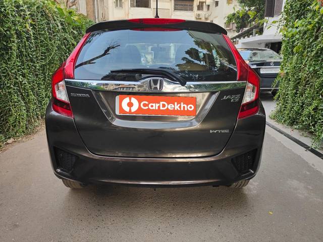https://images10.gaadi.com/usedcar_image/3613529/original/processed_img2887524__usedcar_whatsappimage2023_06_22at63219pm_1111696921986_1696921994.jpeg?imwidth=6402