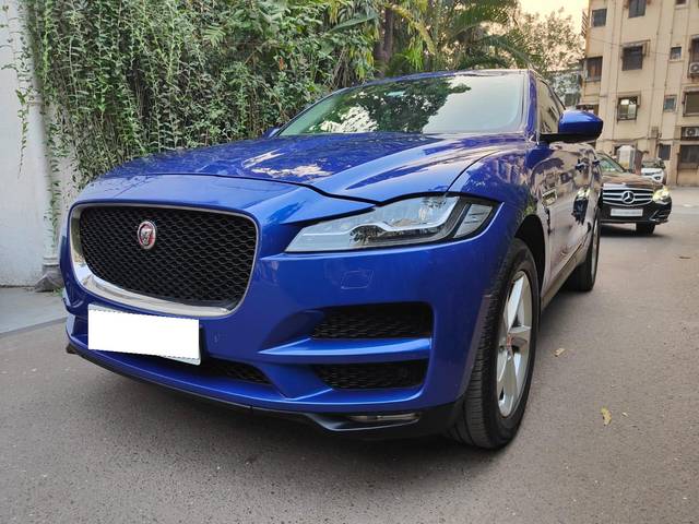 https://images10.gaadi.com/usedcar_image/3613552/original/processed_img2887537__usedcar_whatsappimage2023_11_17at53536pm_1__2887537_1700300606.jpeg?imwidth=6402