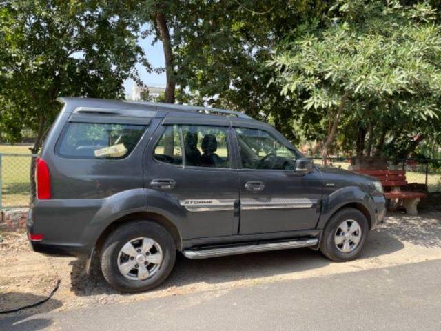 https://images10.gaadi.com/usedcar_image/3613611/original/processed_aa978be8-5987-4e95-b34a-e42738b841cf.jpeg?imwidth=6401