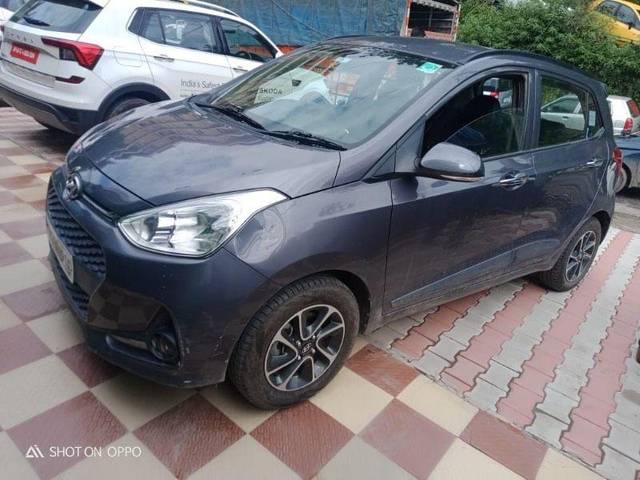 https://images10.gaadi.com/usedcar_image/3613637/original/processed_5579a6c2-d730-4d49-bb34-09afbacbff5b.jpeg?imwidth=6400