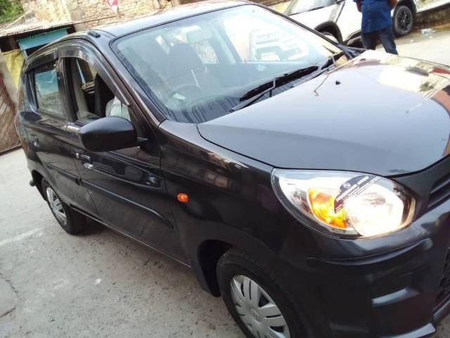 https://images10.gaadi.com/usedcar_image/3613670/original/processed_05bd1cad-b2bb-48f1-8875-9a14dd15def6.jpg?imwidth=6400
