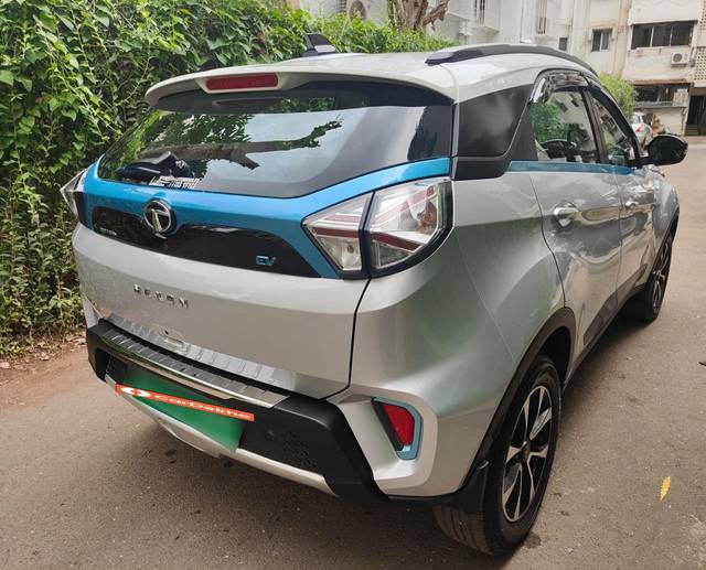 https://images10.gaadi.com/usedcar_image/3613700/original/processed_img2887630__usedcar_whatsappimage2023_09_14at22513pm_1111696926271_1696926285.jpeg?imwidth=6401