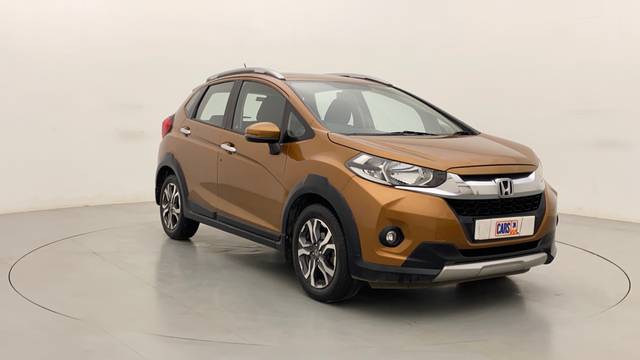 https://images10.gaadi.com/usedcar_image/3613876/original/a00b0483-e3bb-4714-b783-02a4ad943600__43.jpg?imwidth=6400