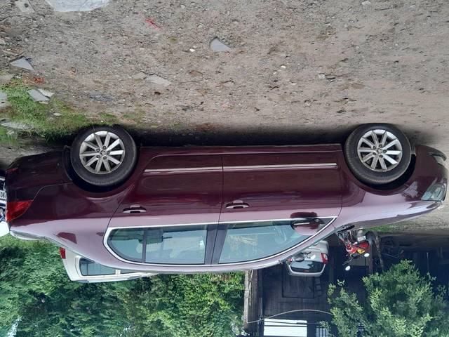 https://images10.gaadi.com/usedcar_image/3613898/original/processed_img2887744__used_car_2887744_1696932162.jpg?imwidth=6401