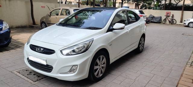 https://images10.gaadi.com/usedcar_image/3614048/original/processed_9c0b1d2a-b7c8-4cc1-b0a6-37406d71ae6a.jpeg?imwidth=6400