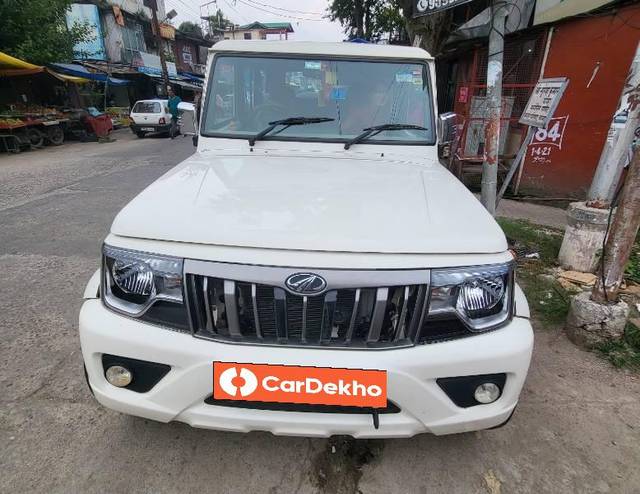 https://images10.gaadi.com/usedcar_image/3614176/original/processed_20bfb44e-e7f6-45ee-9511-d466b7e2f1b1.jpg?imwidth=6402