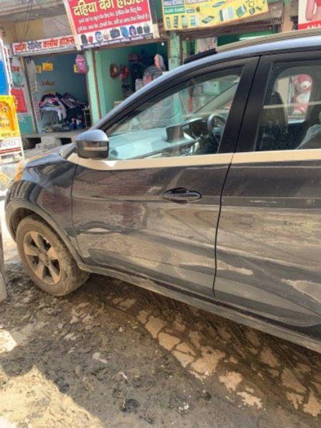 https://images10.gaadi.com/usedcar_image/3614354/original/processed_96d67bac-c526-4646-ba43-51d35e8fd9db.jpeg?imwidth=6401
