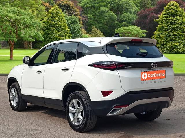 https://images10.gaadi.com/usedcar_image/3614367/original/processed_img2887983__used_car_2887983_1696950326.jpg?imwidth=6402