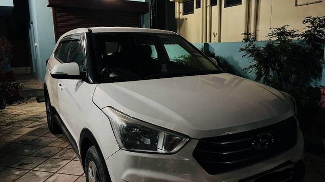 https://images10.gaadi.com/usedcar_image/3614381/original/processed_75dd7c96-81e2-466e-bc6e-8f54ff1e9fed.jpeg?imwidth=6400