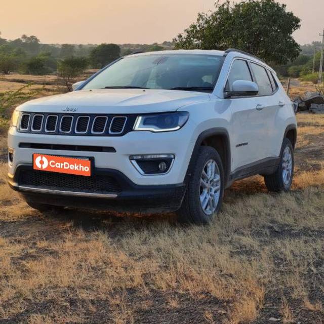 https://images10.gaadi.com/usedcar_image/3614832/original/processed_43bc5d6e-7f4b-4898-8164-fb1c64e88a14.jpg?imwidth=6401
