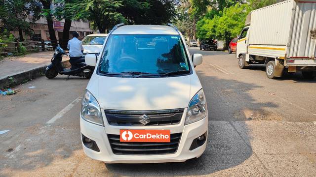 https://images10.gaadi.com/usedcar_image/3614923/original/processed_img2888165__used_car_2888165_1697001057.jpg?imwidth=6400