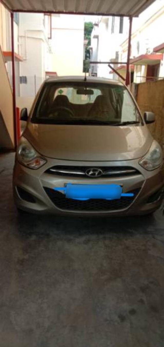 https://images10.gaadi.com/usedcar_image/3614997/original/processed_15bf7b4a-e16b-4172-ac78-7e440b6e876d.jpeg?imwidth=6400