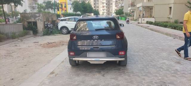 https://images10.gaadi.com/usedcar_image/3615044/original/04__VCC_1798298_96_1696399444.jpg?imwidth=6402