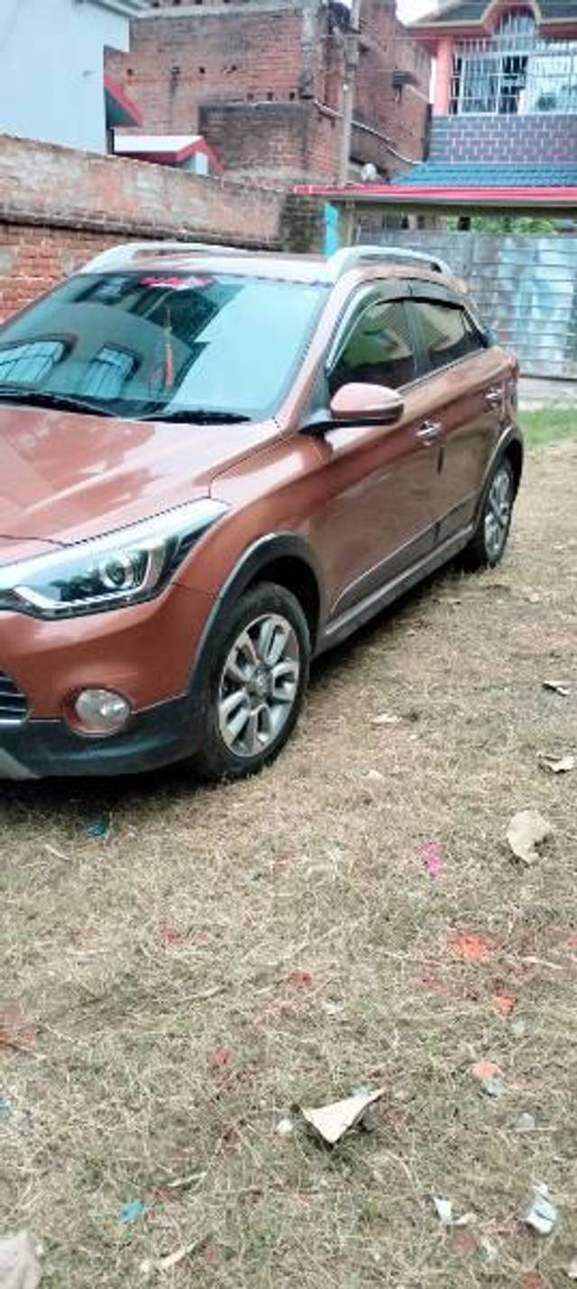 https://images10.gaadi.com/usedcar_image/3615083/original/processed_4e227f13-129d-4732-b9cd-78dcb95a7346.jpg?imwidth=6400