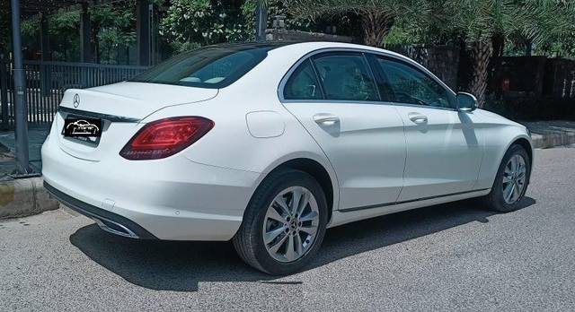 https://images10.gaadi.com/usedcar_image/3615159/original/processed_img2888298__usedcar_whatsappimage2023_10_11at124943pm_4__117901697009162_1697009200.jpeg?imwidth=6402