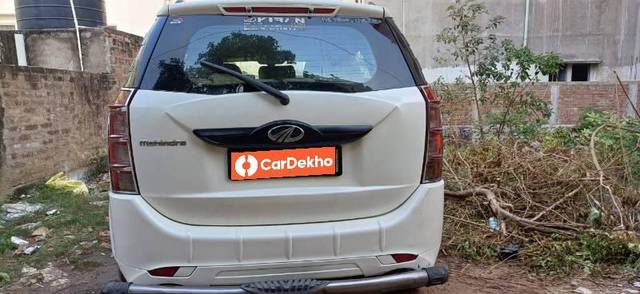 https://images10.gaadi.com/usedcar_image/3615368/original/processed_7078e284-2404-47d8-b059-319019d022fc.jpg?imwidth=6402