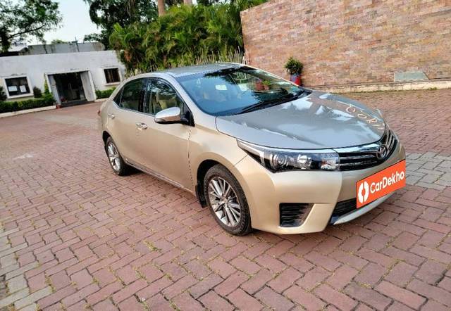 https://images10.gaadi.com/usedcar_image/3615374/original/processed_aa6c06f5-f408-4b2b-9cc3-427380916dbd.jpg?imwidth=6400