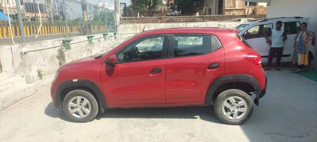 https://images10.gaadi.com/usedcar_image/3615404/original/04__VCC_IMG_1696406543969_1798457_95_1696407053.jpg?imwidth=6401