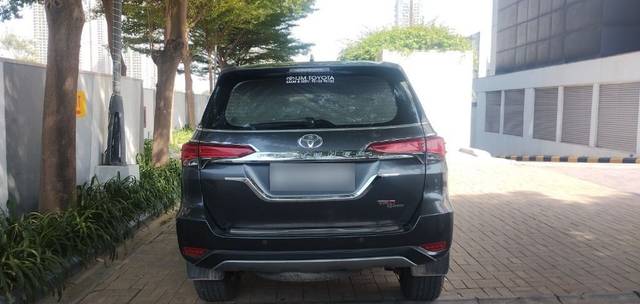https://images10.gaadi.com/usedcar_image/3615412/original/04__VCC_1798463_96_1696410631.jpg?imwidth=6402