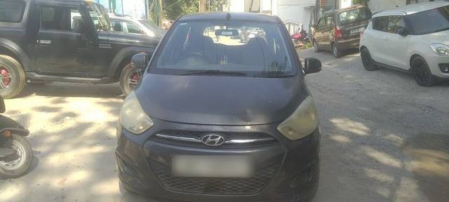 https://images10.gaadi.com/usedcar_image/3615528/original/04__VCC_1798481_94_1696412305.jpg?imwidth=6400
