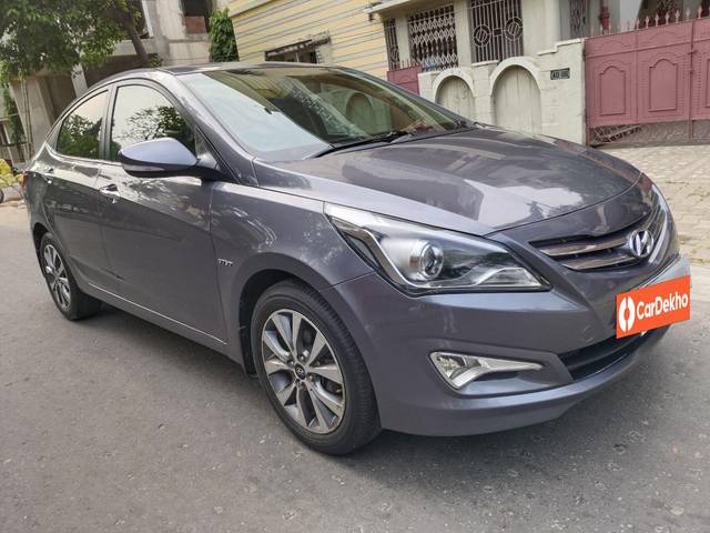 https://images10.gaadi.com/usedcar_image/3615618/original/processed_img2888567__used_car_2888567_1697534133.jpg?imwidth=6401