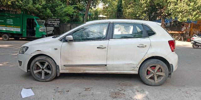 https://images10.gaadi.com/usedcar_image/3615668/original/04__VCC_IMG_1696411909360_1798554_95_1696412430.jpg?imwidth=6401
