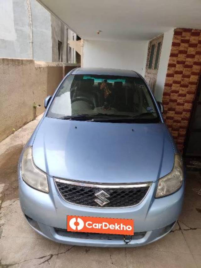 https://images10.gaadi.com/usedcar_image/3615866/original/processed_a68c27f5-4954-49a4-8f61-85fff0b63d6f.jpg?imwidth=6400