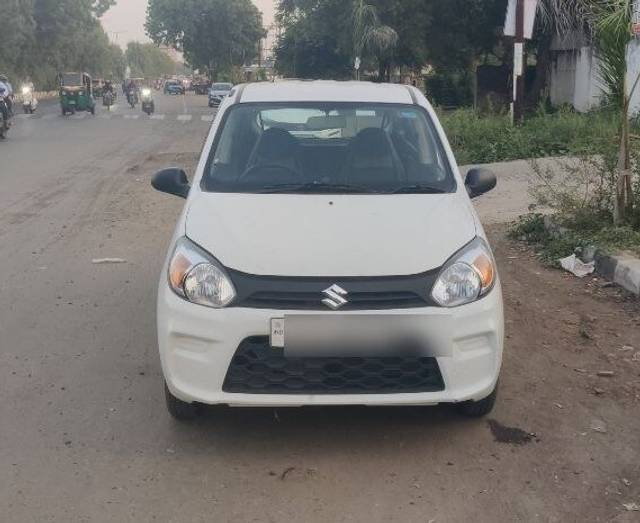 https://images10.gaadi.com/usedcar_image/3615933/original/img3615933__zz1_crop_img_6530fddecf531_1697709534.jpg?imwidth=6400